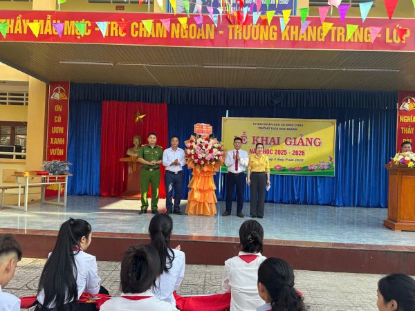 Giới thiệu chung về Trường THCS Hoa Quảng