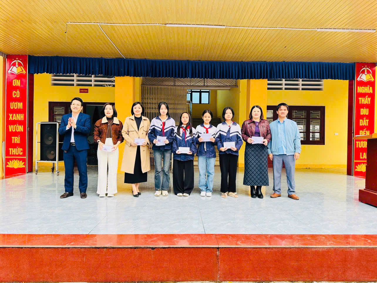 45167873408216864337